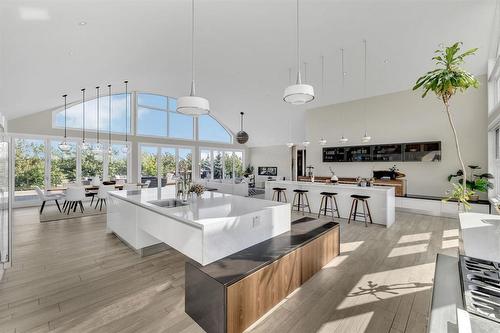 1421 Loudoun Road, Winnipeg, MB - Indoor