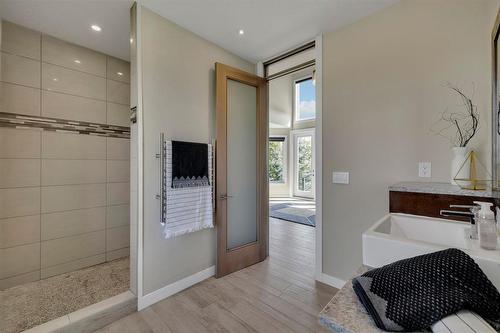 1421 Loudoun Road, Winnipeg, MB - Indoor Photo Showing Bathroom