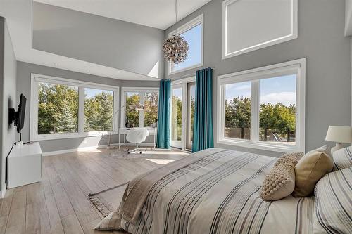 1421 Loudoun Road, Winnipeg, MB - Indoor Photo Showing Bedroom