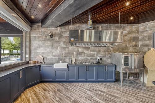 1421 Loudoun Road, Winnipeg, MB - Indoor