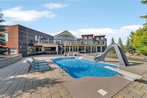 1421 Loudoun Road, Winnipeg, MB - Outdoor With In Ground Pool