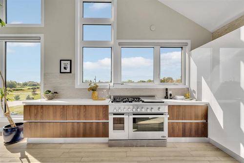 1421 Loudoun Road, Winnipeg, MB - Indoor