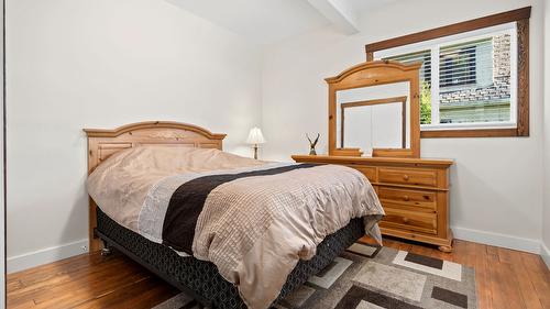 98 2Nd Avenue, Nakusp, BC - Indoor Photo Showing Bedroom