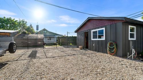 98 2Nd Avenue, Nakusp, BC - Outdoor