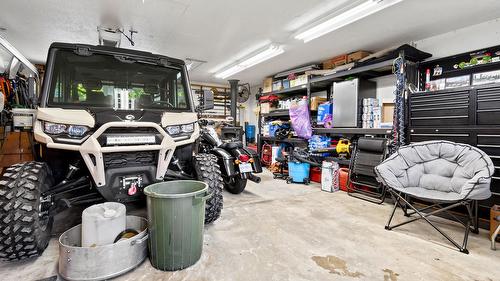 98 2Nd Avenue, Nakusp, BC - Indoor