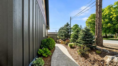 98 2Nd Avenue, Nakusp, BC - Outdoor