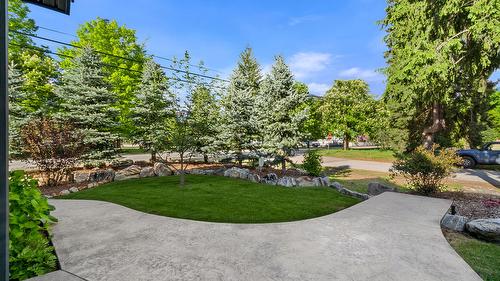 98 2Nd Avenue, Nakusp, BC - Outdoor