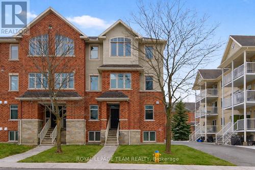 255 DEERCROFT AVENUE  Ottawa, ON K2J 5J9