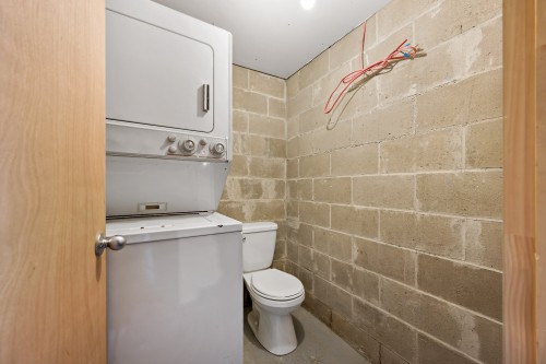 Salle de bains - 1078 Ch. Du Lac-Chaud, La Macaza, QC - Indoor Photo Showing Laundry Room