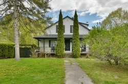 574  - A Ch. du Bois  Laval (Sainte-Dorothée), QC H7Y 1J1