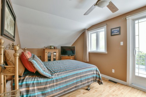 Chambre à coucher principale - 574  - A Ch. Du Bois, Laval (Sainte-Dorothée), QC - Indoor Photo Showing Bedroom