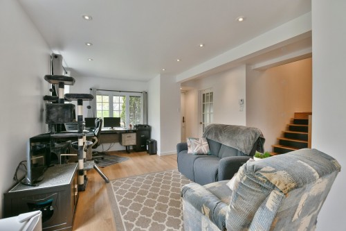 Salon - 574  - A Ch. Du Bois, Laval (Sainte-Dorothée), QC - Indoor Photo Showing Living Room