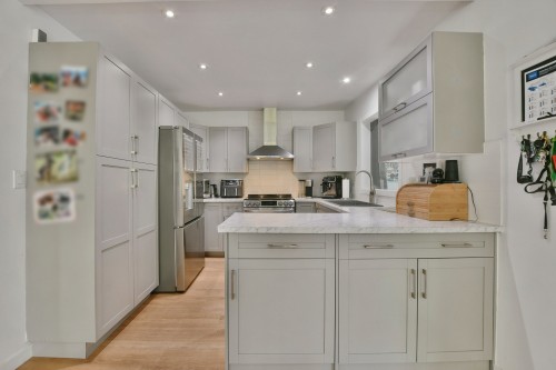 Cuisine - 574  - A Ch. Du Bois, Laval (Sainte-Dorothée), QC - Indoor Photo Showing Kitchen