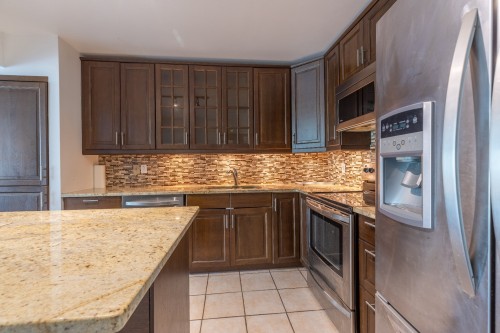 Cuisine - 5-1431 Rue Notre-Dame O., Montréal (Ville-Marie), QC - Indoor Photo Showing Kitchen With Upgraded Kitchen