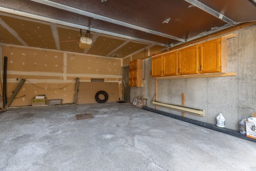 Garage - 5-1431 Rue Notre-Dame O., Montréal (Ville-Marie), QC - Indoor Photo Showing Garage