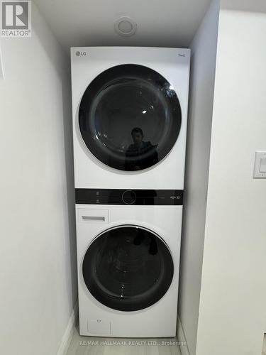 #Basement - 6 Bailey Crescent, Aurora, ON - Indoor Photo Showing Laundry Room