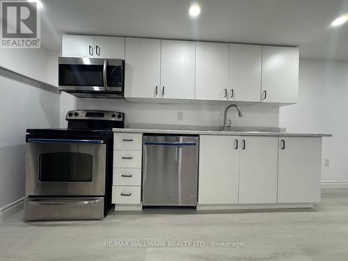 #Basement - 6 Bailey Crescent, Aurora, ON - Indoor Photo Showing Kitchen