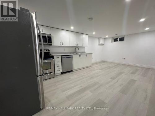 #Basement - 6 Bailey Crescent, Aurora, ON - Indoor Photo Showing Kitchen
