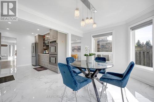5315 Huntingfield Drive, Mississauga, ON - Indoor Photo Showing Dining Room