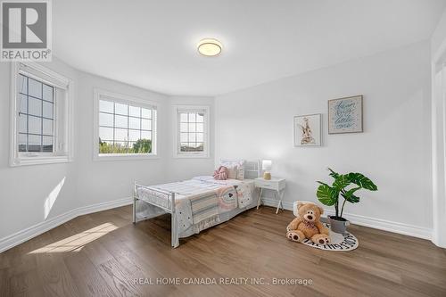 5315 Huntingfield Drive, Mississauga, ON - Indoor Photo Showing Bedroom