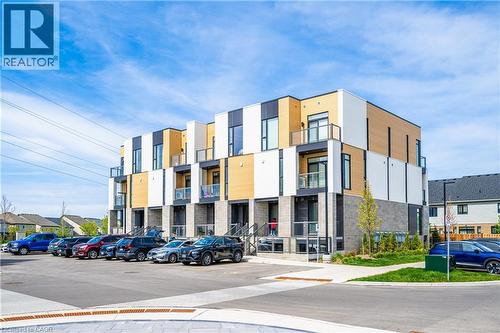 142 FOAMFLOWER Place Unit# 7  Waterloo, ON N2V 0J1