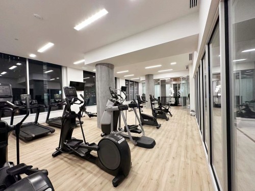Exercise Room - 1901-1020 Rue De La Montagne, Montréal (Ville-Marie), QC - Indoor Photo Showing Gym Room