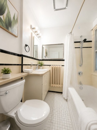 Bathroom - 1-5416 14E Avenue, Montréal (Rosemont/La Petite-Patrie), QC - Indoor Photo Showing Bathroom