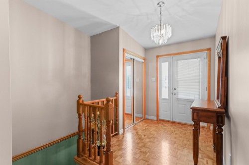 Hall d'entrée/Vestibule - 106 Rue Céline, Saint-Chrysostome, QC - Indoor Photo Showing Other Room
