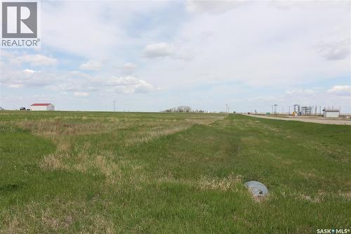 665 Service Road N, Central Butte, SK 