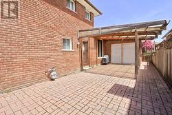 Side Terrace - 