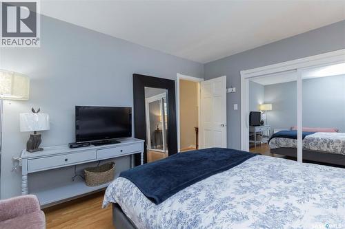 1515 Hilliard Street E, Saskatoon, SK - Indoor Photo Showing Bedroom