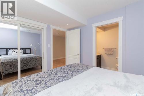 1515 Hilliard Street E, Saskatoon, SK - Indoor Photo Showing Bedroom