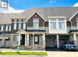3214 CRYSTAL DRIVE Oakville, ON L6M 5S8
