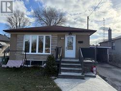 43 PAR AVENUE  Toronto, ON M1G 2G5