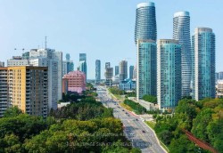 403-200 Burnhamthorpe Road  Mississauga, ON L5A 4L4