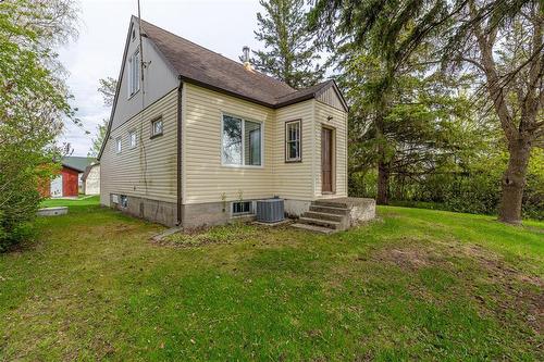 1 Fourth Street, Emerson, MB - Outdoor