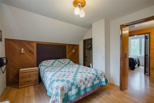 1 Fourth Street, Emerson, MB - Indoor Photo Showing Bedroom