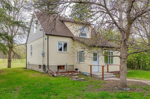 1 Fourth Street, Emerson, MB - Outdoor