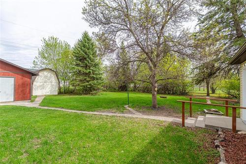 1 Fourth Street, Emerson, MB - Outdoor