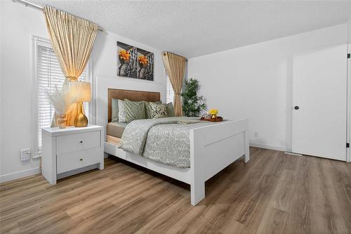 23 Hyatt Place, Winnipeg, MB - Indoor Photo Showing Bedroom