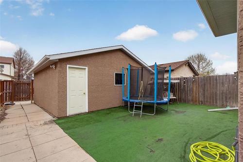 23 Hyatt Place, Winnipeg, MB - Outdoor With Exterior