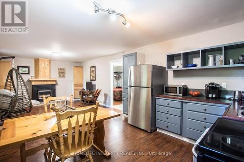 2197 Tiny Beaches Road S, Tiny, ON - Indoor