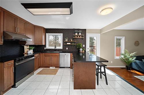 138 Westchester Dr, Winnipeg, MB 