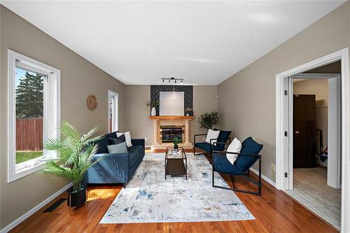 138 Westchester Dr, Winnipeg, MB 