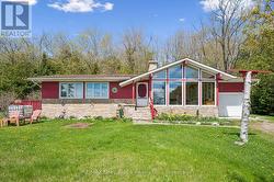 25 SHORELINE DRIVE Northern Bruce Peninsula, ON N0H 1Z0