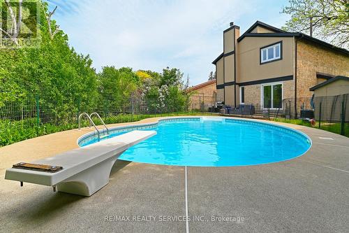 2545 Folkway Drive, Mississauga, ON - Outdoor With In Ground Pool With Backyard