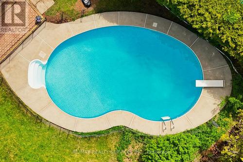 2545 Folkway Drive, Mississauga, ON - Outdoor With In Ground Pool