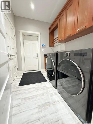 1832 Gordon Miles Place, Weyburn, SK - Indoor Photo Showing Laundry Room