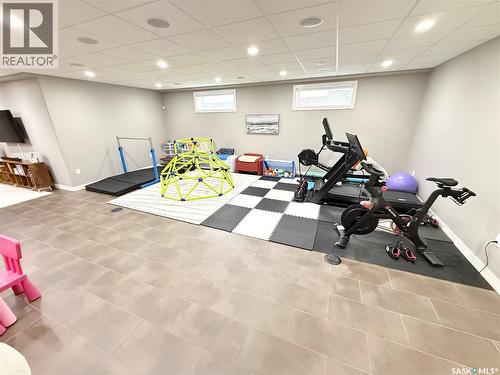 1832 Gordon Miles Place, Weyburn, SK - Indoor