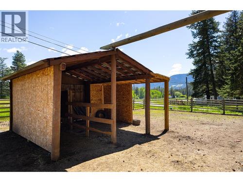 Horse stall - 4644 97 Highway, Westwold, BC - Outdoor